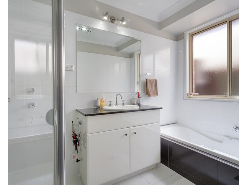 14 Kuraji Close, Glenmore Park NSW 2745