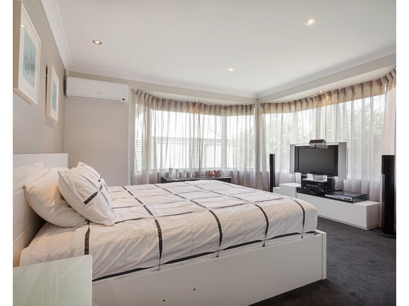 14 Kuraji Close, Glenmore Park NSW 2745