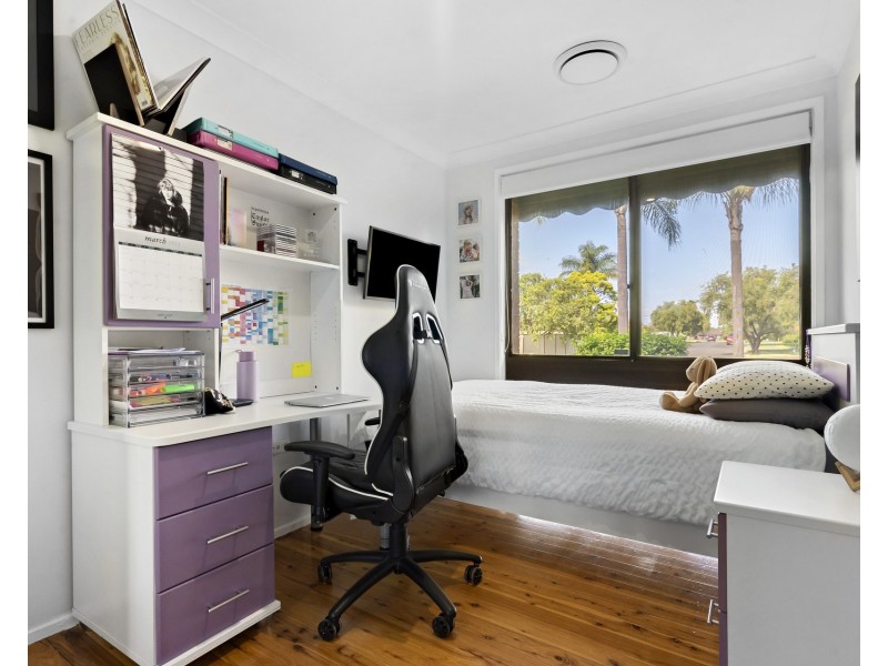 9 Snailham Crescent, South Windsor NSW 2756