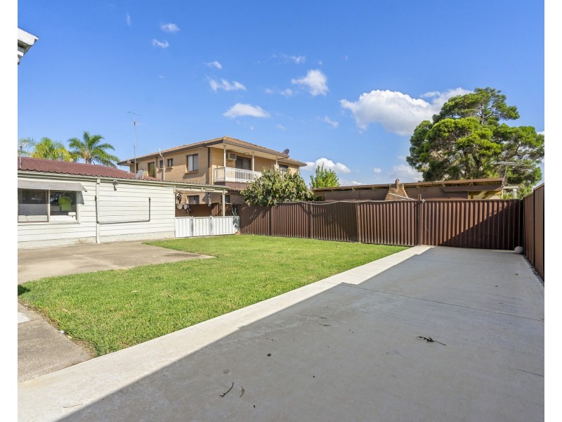 9 Snailham Crescent, South Windsor NSW 2756
