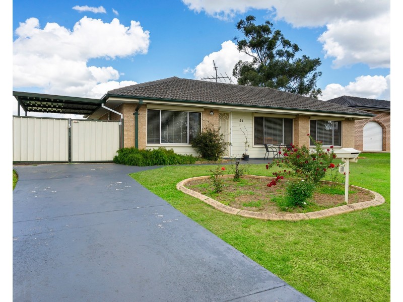24 Dampier Avenue, Werrington County NSW 2747