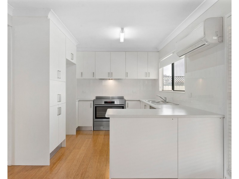 24 Dampier Avenue, Werrington County NSW 2747