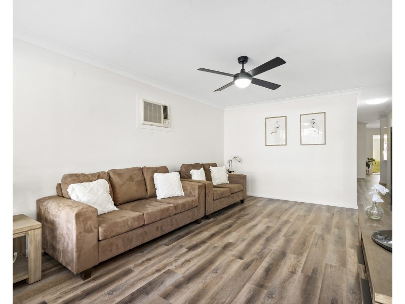 1/51 Goldmark Crescent, Cranebrook NSW 2749