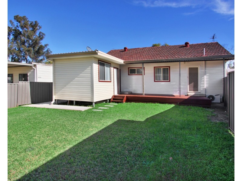 162 Richmond Road, Cambridge Park NSW 2747