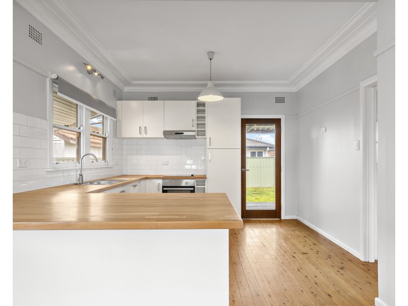 45 & 45A Lincoln Drive, Cambridge Park NSW 2747