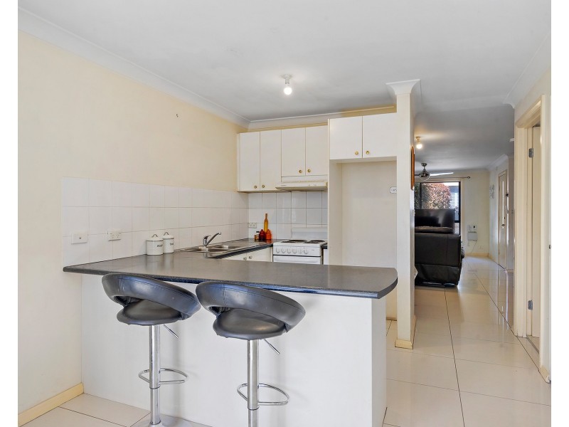 4/27 Barlow Street, Cambridge Park NSW 2747