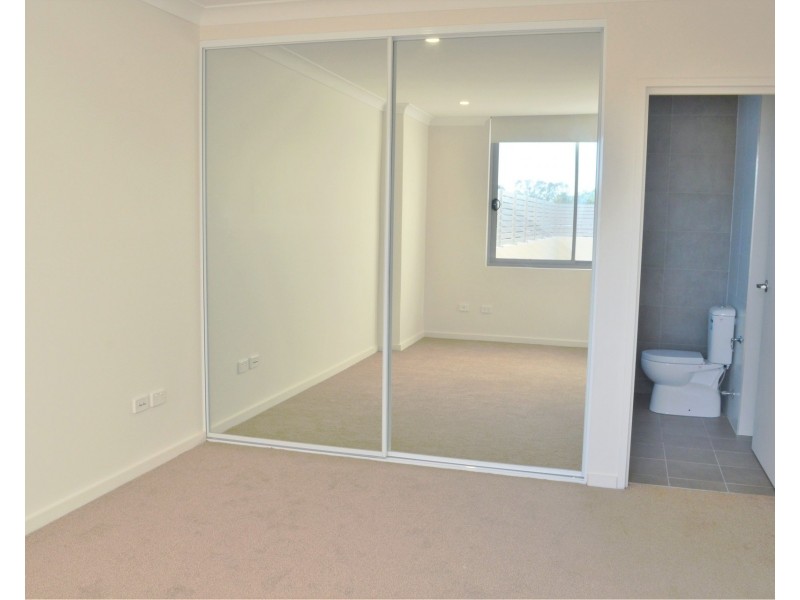 27/71 Deerubbin Drive, Glenmore Park NSW 2745