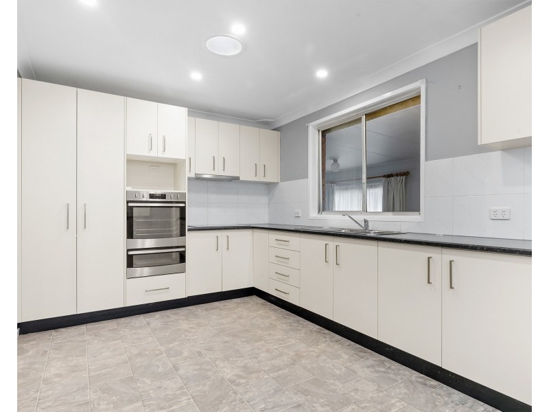 6 Gilbert Street, Colyton NSW 2760