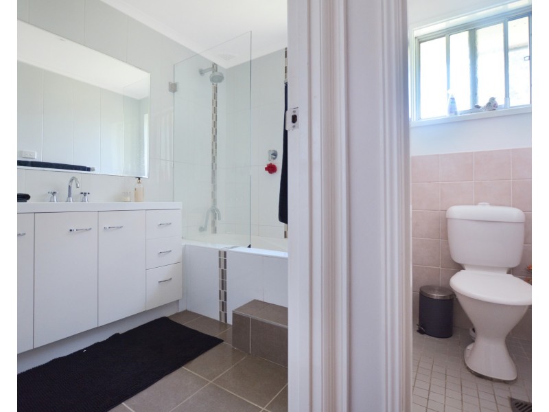 16 Brougham Street, Emu Plains NSW 2750