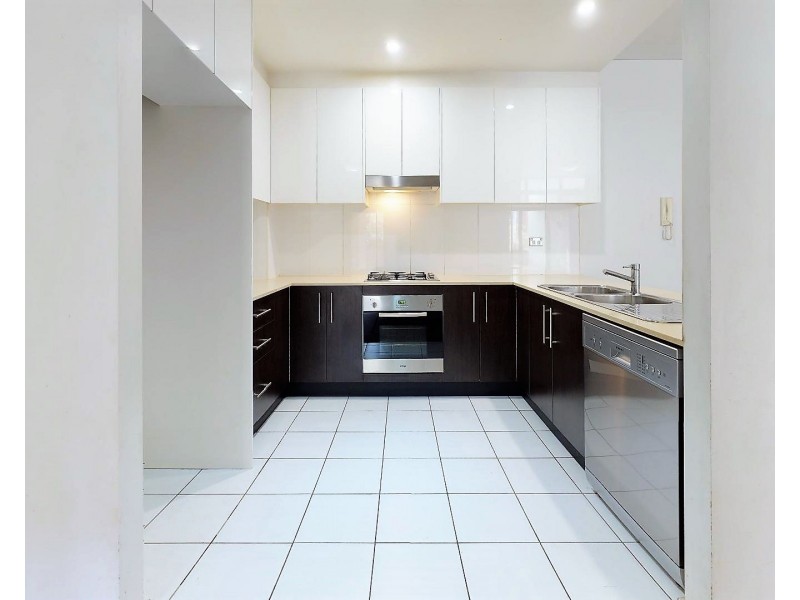 31/28 Brickworks Drive, Holroyd NSW 2142