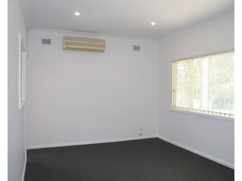 9 Worcester Road, Cambridge Park NSW 2747