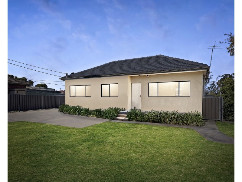 12 Lincoln Drive, Cambridge Park NSW 2747