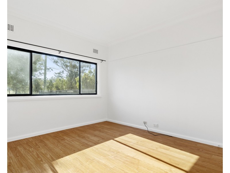 12 Lincoln Drive, Cambridge Park NSW 2747