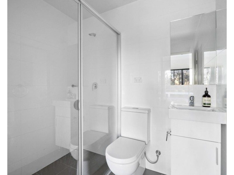 23/2 Glenmore Ridge Drive, Glenmore Park NSW 2745