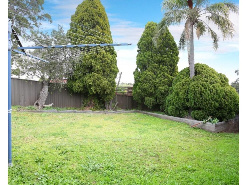 28 Burrinjuck Street, Leumeah NSW 2560