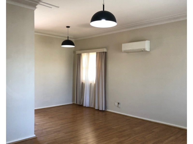 111 Victoria Street, Cambridge Park NSW 2747