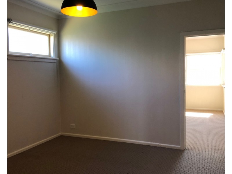 111 Victoria Street, Cambridge Park NSW 2747