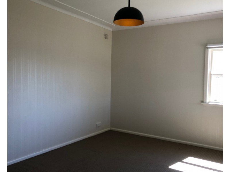 111 Victoria Street, Cambridge Park NSW 2747