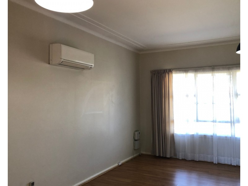 111 Victoria Street, Cambridge Park NSW 2747