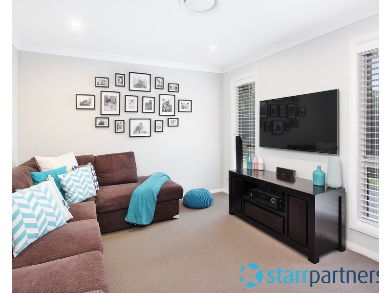 1 Binyang Avenue, Glenmore Park NSW 2745