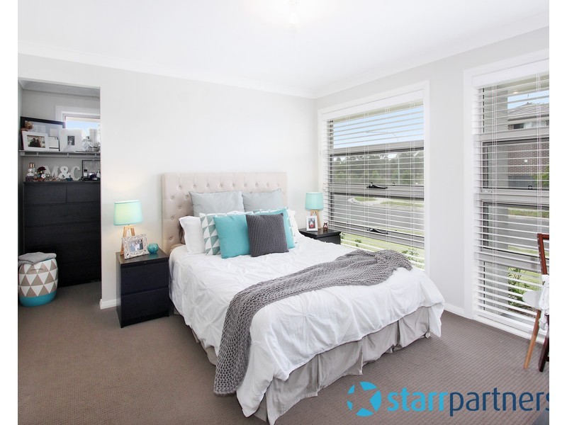 1 Binyang Avenue, Glenmore Park NSW 2745