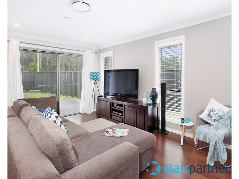 1 Binyang Avenue, Glenmore Park NSW 2745