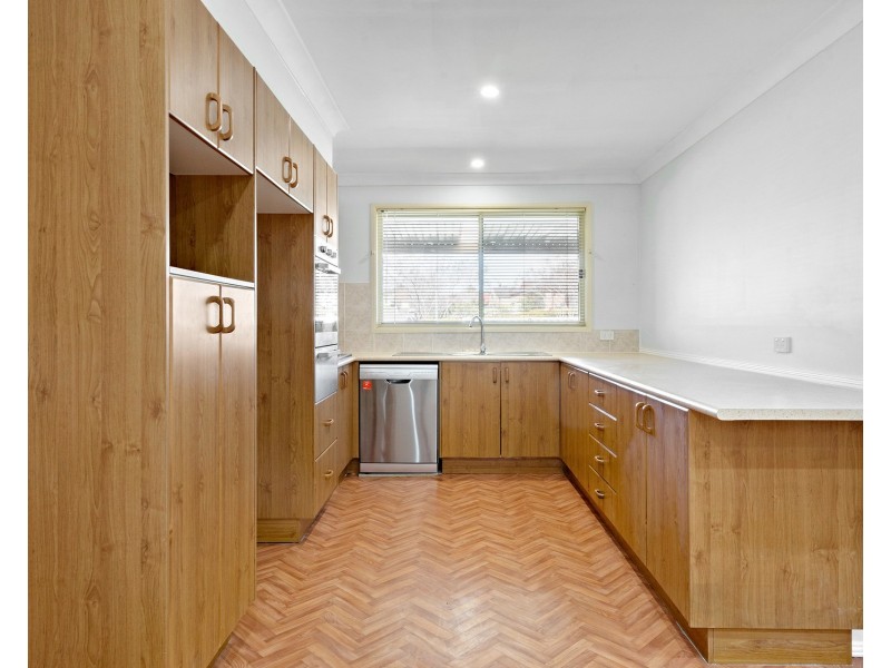 23 Tarrabundi Drive, Glenmore Park NSW 2745