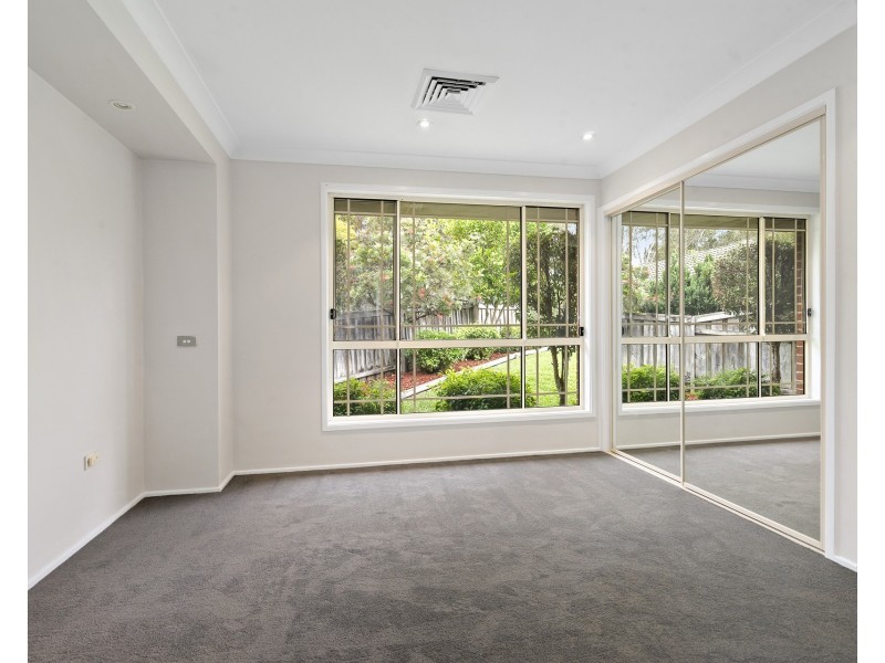 10 Pratia Place, Glenmore Park NSW 2745