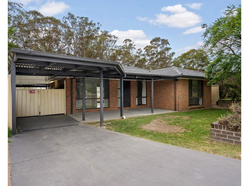 16 Debussy Place, Cranebrook NSW 2749