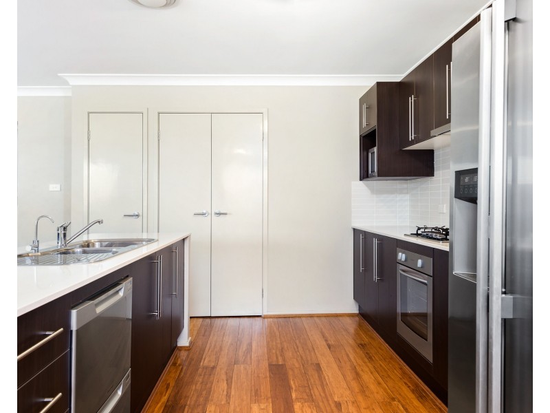 6 Jindalee Place, Glenmore Park NSW 2745