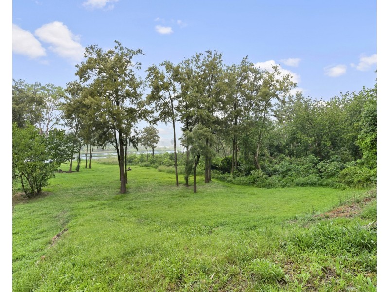 1 Riverbank Drive, Emu Heights NSW 2750