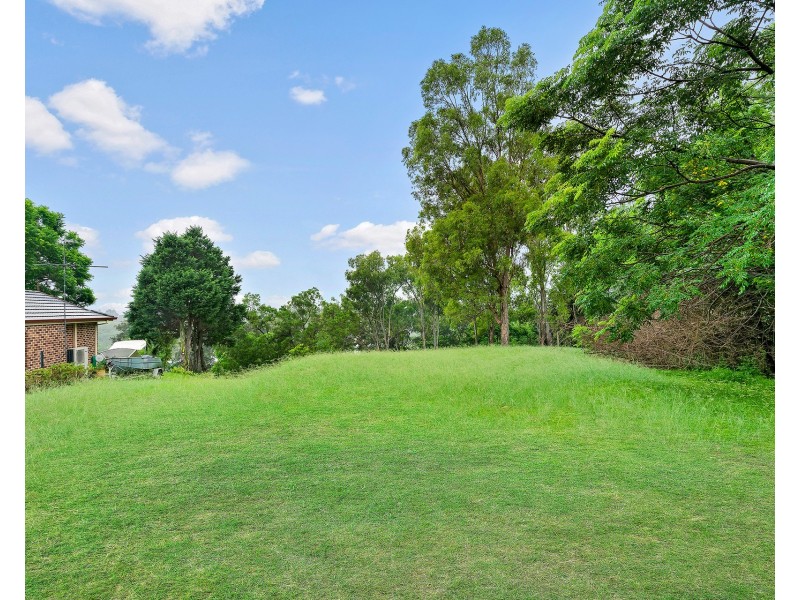1 Riverbank Drive, Emu Heights NSW 2750