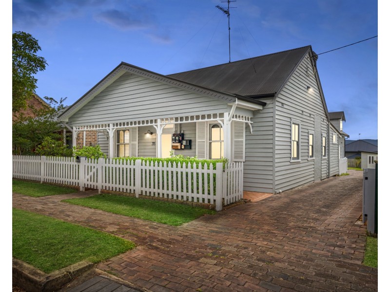 35 Lemongrove Road, Penrith NSW 2750