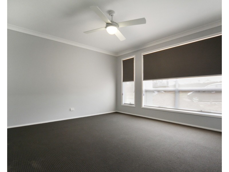 5 Peter Pan Avenue, Wallacia NSW 2745