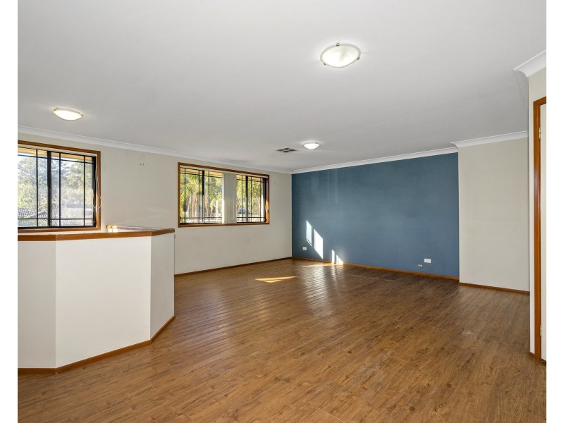 13 Briery Place, Cranebrook NSW 2749