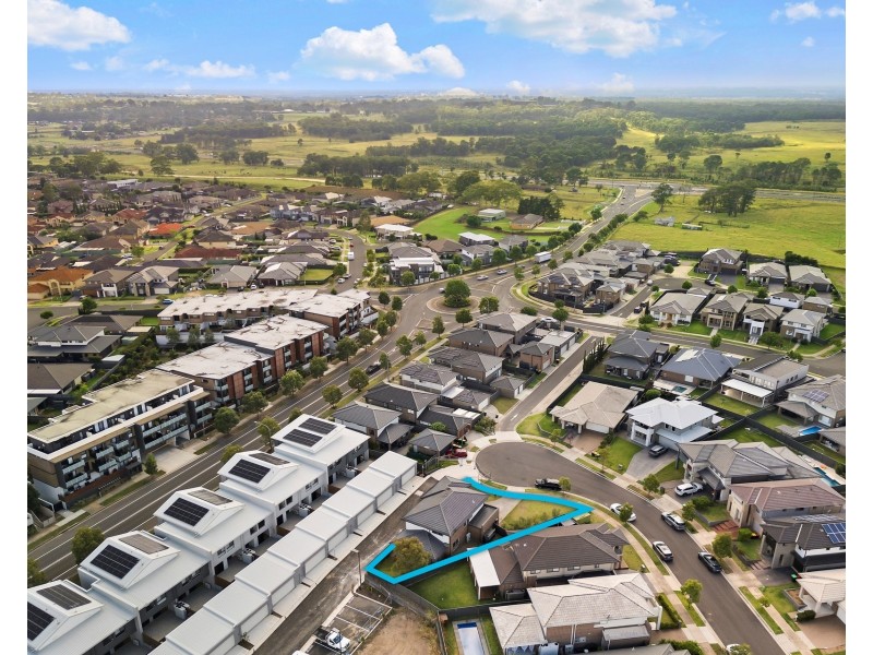 9 Treeview Place, Glenmore Park NSW 2745
