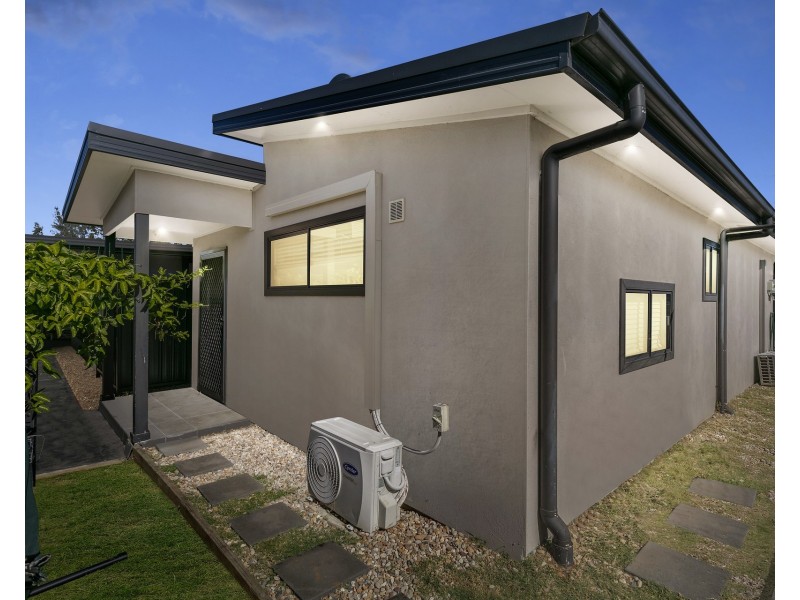 19 & 19a Orchard Road, Colyton NSW 2760