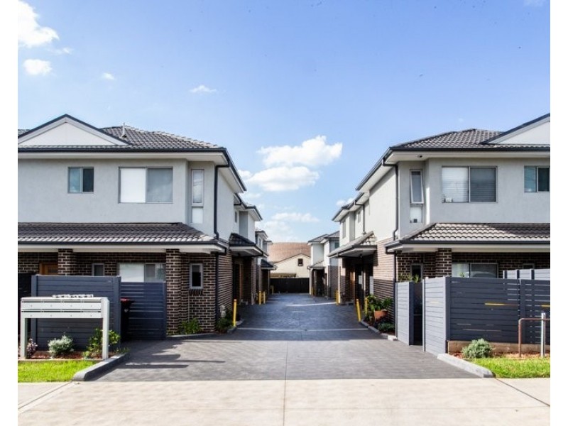 4/145 Oxford Street, Cambridge Park NSW 2747