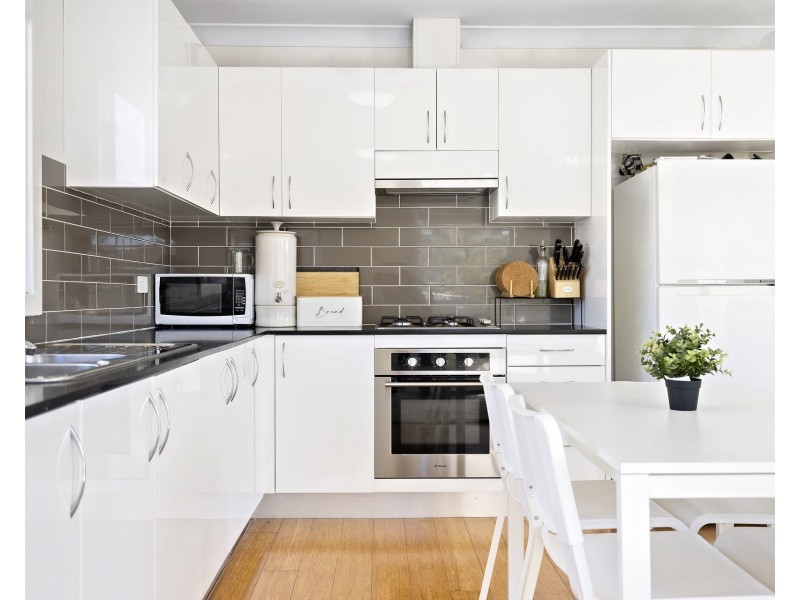 12A Lincoln Drive, Cambridge Park NSW 2747