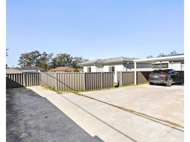 12A Lincoln Drive, Cambridge Park NSW 2747