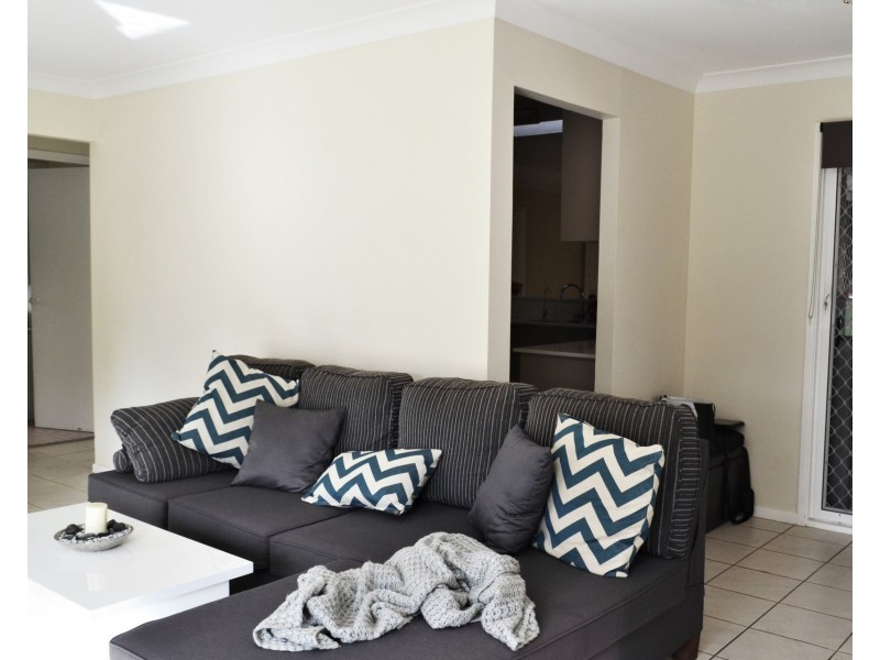 16 Waterfall Crescent, Cranebrook NSW 2749