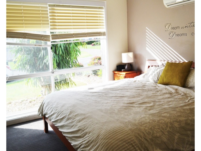 16 Waterfall Crescent, Cranebrook NSW 2749