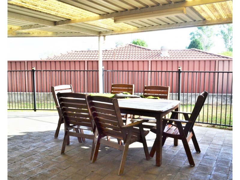 16 Waterfall Crescent, Cranebrook NSW 2749