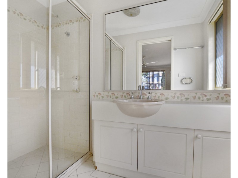 1A Dyson Place, Glenmore Park NSW 2745