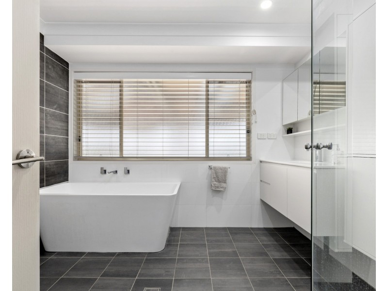 19 Kulaman Crescent, Glenmore Park NSW 2745