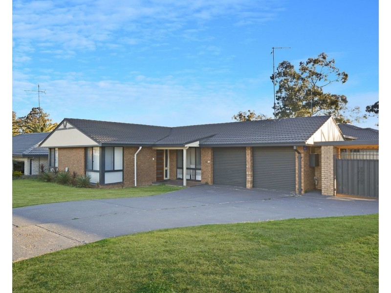 2 Ibis Place, St Clair NSW 2759