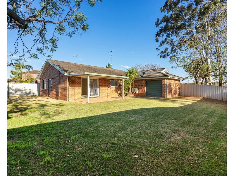 15 Womra Crescent, Glenmore Park NSW 2745