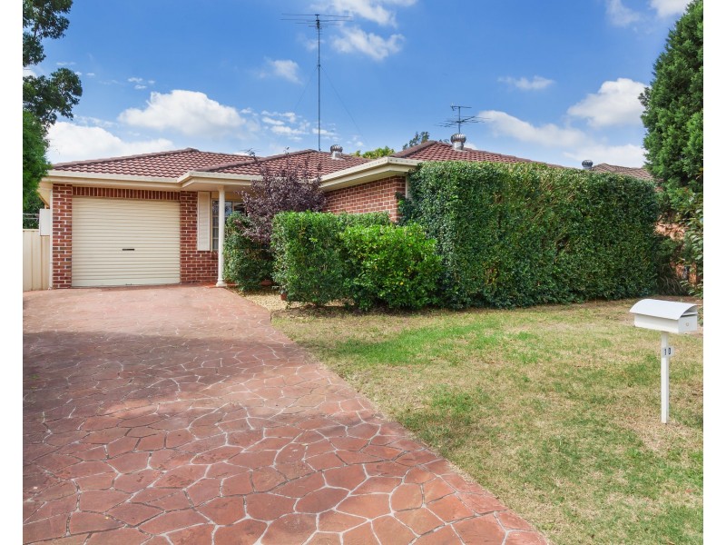 10 William Howell Drive, Glenmore Park NSW 2745