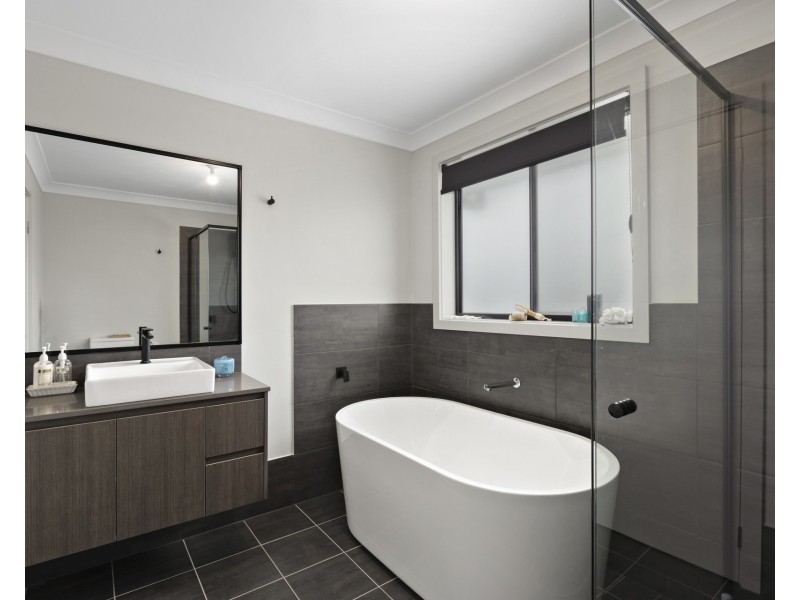 26 Hereford Avenue, Glenmore Park NSW 2745