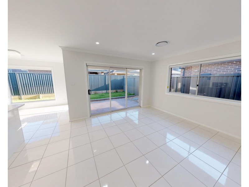 24 Loudon Parade, Marsden Park NSW 2765